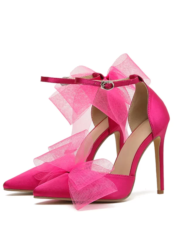 Fancy Twist: High Heel Pumps with a Cool Asymmetric Bow