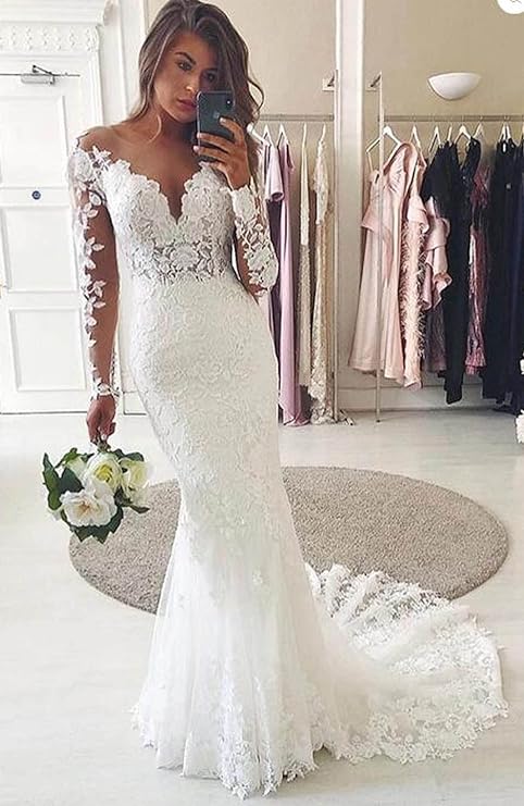 Long-Sleeved Lace Vintage Wedding Dress with Court Train