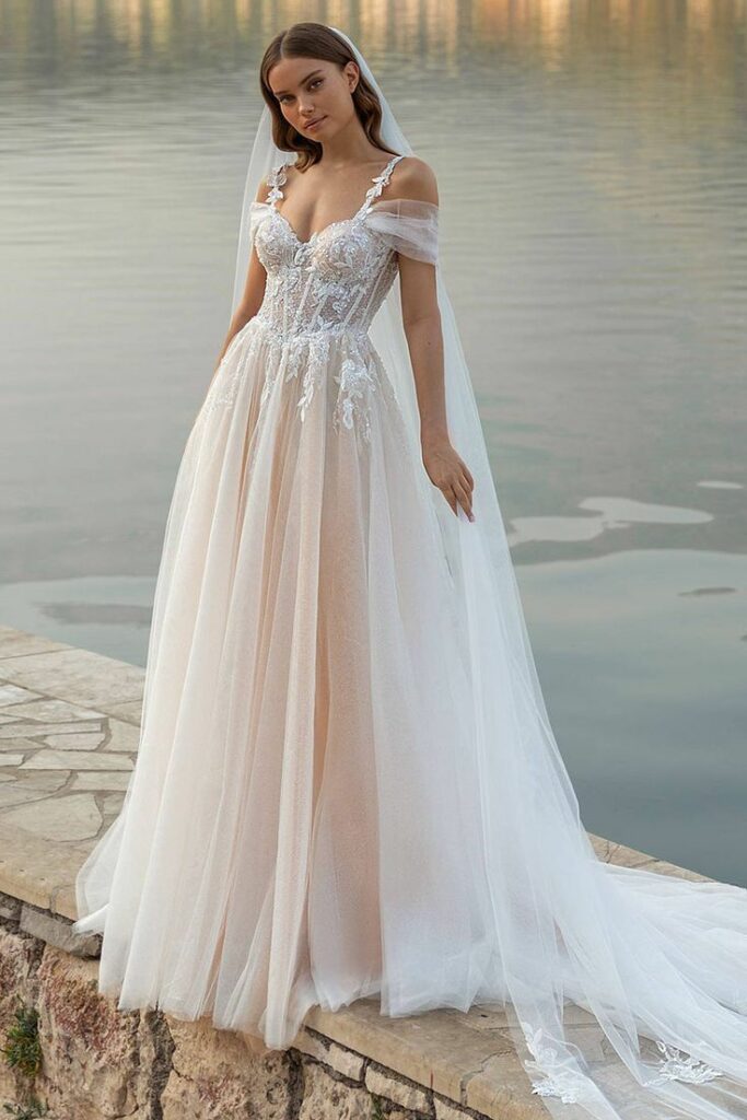 Vintage Lace Wedding Dresses